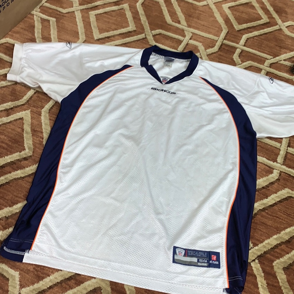 EUC Reebok NFL Broncos sz 54 jersey